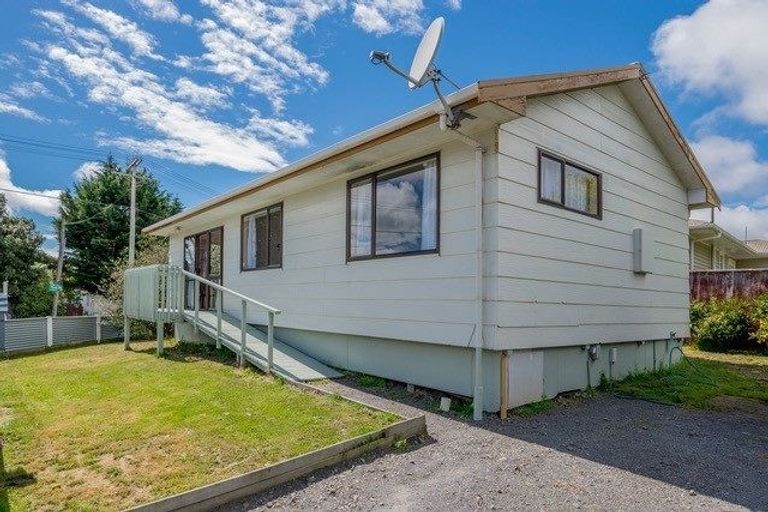 Photo of property in 36 Anaru Street, Raumati Beach, Paraparaumu, 5032