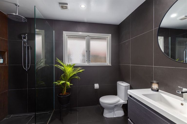 Photo of property in 262 Main North Road, Redwood, Christchurch, 8051