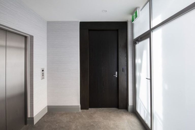 Photo of property in Braemar Apartments, 2/2 Cranmer Square, Christchurch Central, Christchurch, 8013