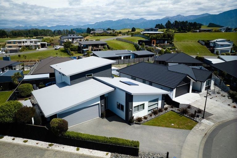 Photo of property in 13 Mcrae Gardens, Kaikoura Flat, Kaikoura, 7371