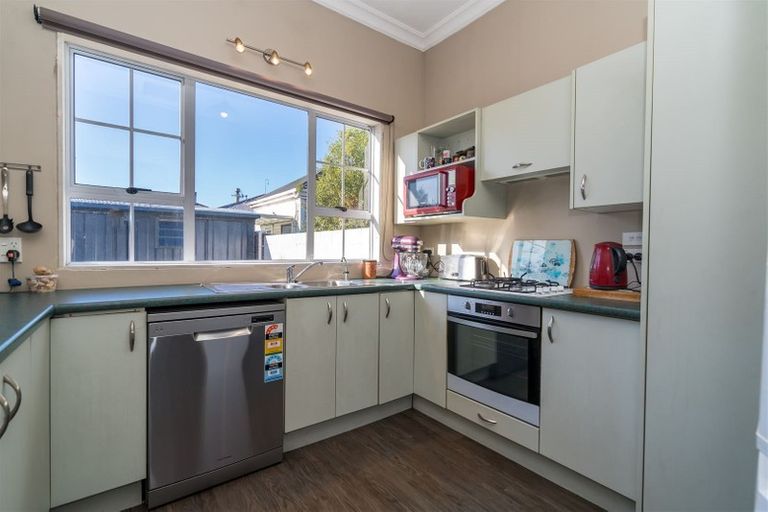 Photo of property in 21 Dick Street, South Dunedin, Dunedin, 9012