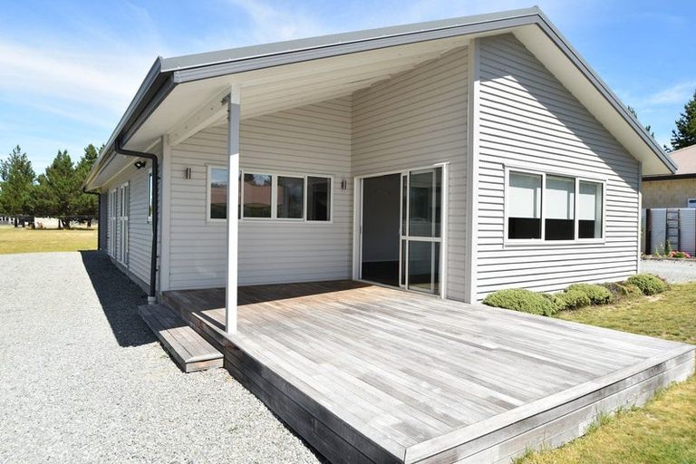 Photo of property in 62 Rhoboro Road, Twizel, 7901