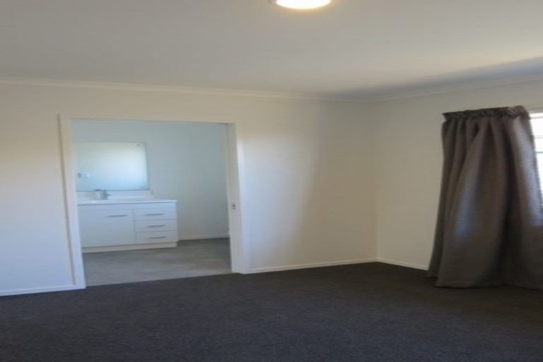 Photo of property in 13 Burford Way, Rolleston, 7615