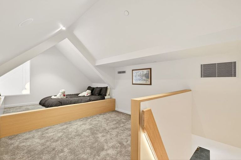Photo of property in Gloucester Towers, 28/28 Gloucester Street, Christchurch Central, Christchurch, 8013
