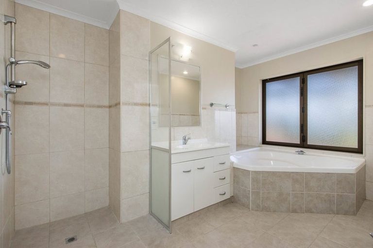 Photo of property in 32 Vivian Drive, Omokoroa, 3114