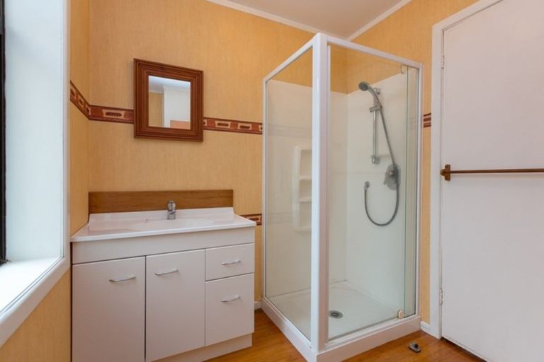 Photo of property in 28 Doone Street, Lynmouth, New Plymouth, 4310