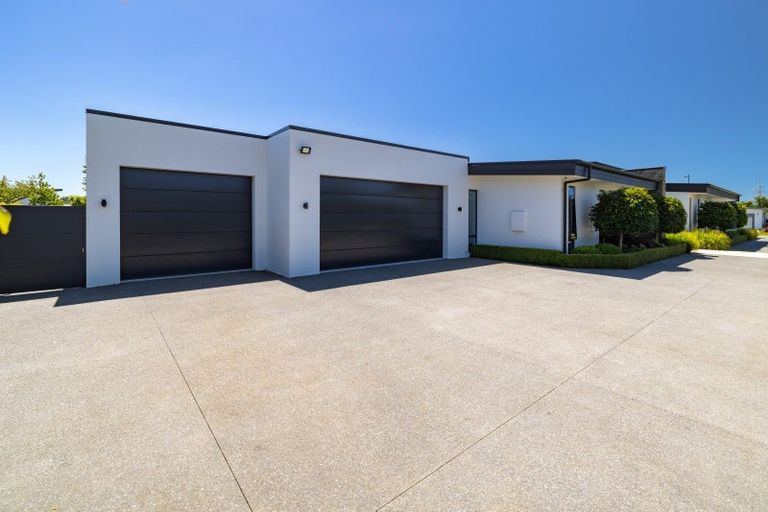 Photo of property in 20 Mersham Drive, Prebbleton, 7604