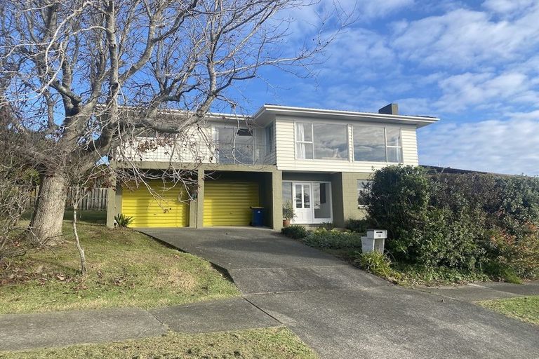 Photo of property in 11 Whitby Crescent, Mairangi Bay, Auckland, 0630