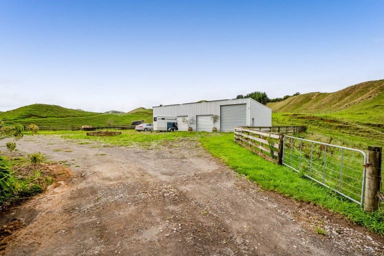 Photo of property in 210 Standish Road, Toko, Stratford, 4392