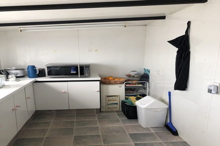 Photo of property in 132 Cascades Road, Pakuranga Heights, Auckland, 2010