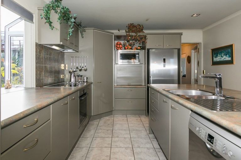 Photo of property in 24a Havelock Road, Hospital Hill, Napier, 4110