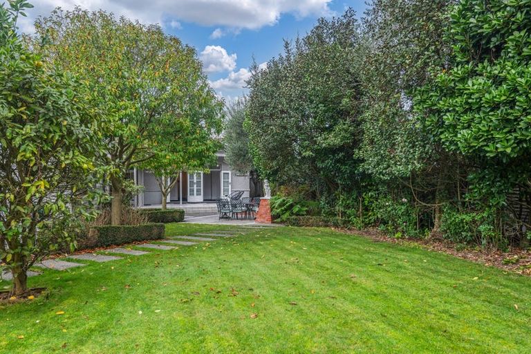 Photo of property in 469 College Street, Hokowhitu, Palmerston North, 4410