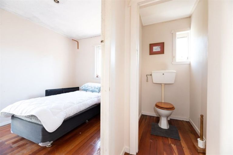 Photo of property in 119 Mcleod Road, Te Atatu South, Auckland, 0610