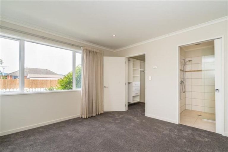 Photo of property in 8 Reid Avenue, Mosgiel, 9024