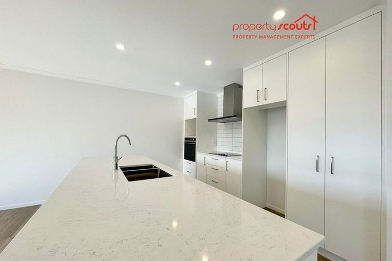 Photo of property in 25a Woodleigh Street, Frankleigh Park, New Plymouth, 4310