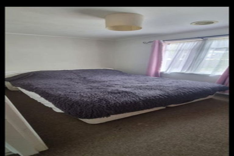 Photo of property in 3 Shackleton Grove, Stokes Valley, Lower Hutt, 5019