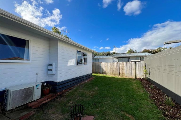 Photo of property in 1/18 Chester Avenue, Onerahi, Whangarei, 0110
