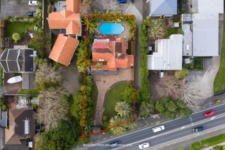 Photo of property in 256 Lake Road, Hauraki, Auckland, 0622