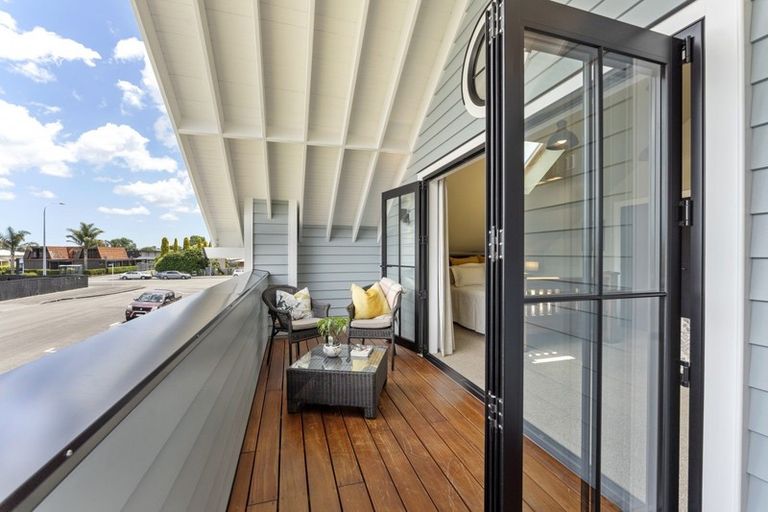 Photo of property in 5 Colombo Street, Hokowhitu, Palmerston North, 4410