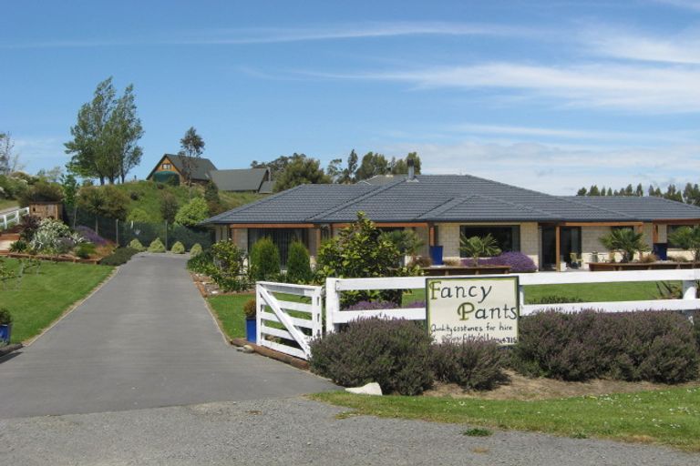 Photo of property in 69 Leithfield Road, Leithfield, Amberley, 7481