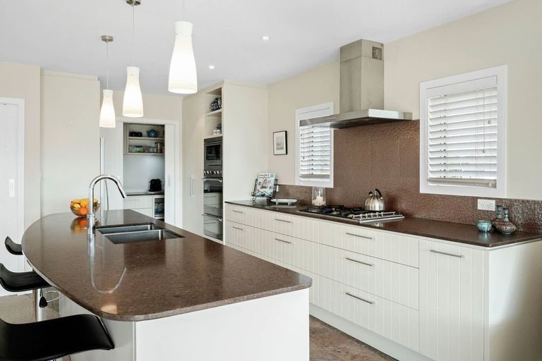 Photo of property in 1/5 Gulf Crest, Bucklands Beach, Auckland, 2012