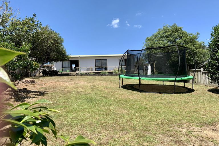 Photo of property in 3 Johnson Lane, Haruru, 0204