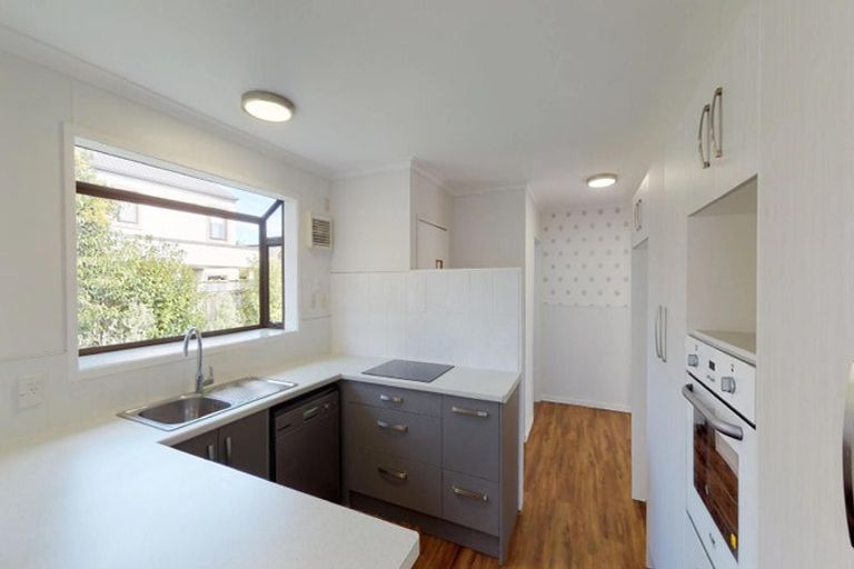 Photo of property in 7 Chilton Grove, Hokowhitu, Palmerston North, 4410