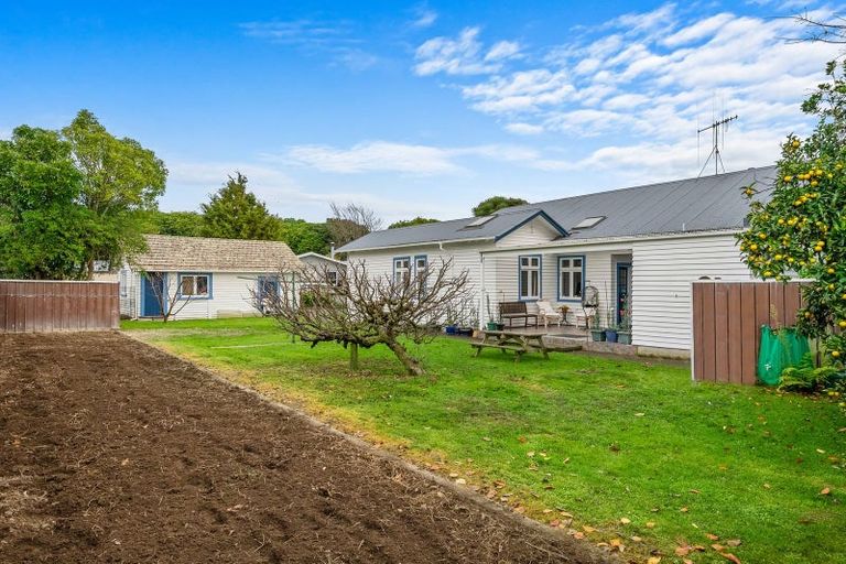 Photo of property in 5 Knights Grove, Otaki, 5512