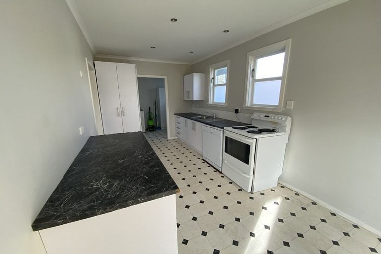 Photo of property in 7 Petherick Street, Taita, Lower Hutt, 5011