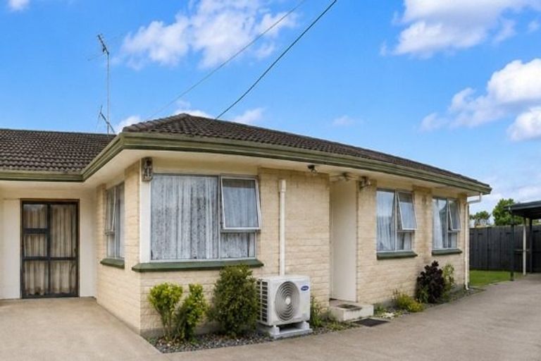 Photo of property in 2/9 Berwyn Avenue, Takanini, 2112
