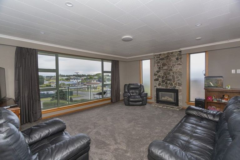 Photo of property in 16 Argyle Street, Weston, Oamaru, 9401