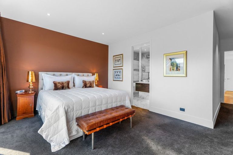 Photo of property in 4 Kerrera Lane, Jacks Point, Queenstown, 9371