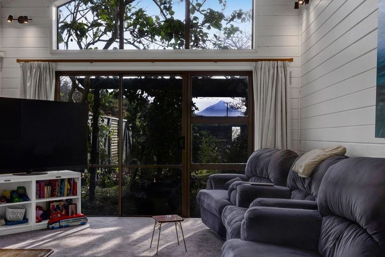 Photo of property in 248 Oeo Road, Otakeho, Hawera, 4678