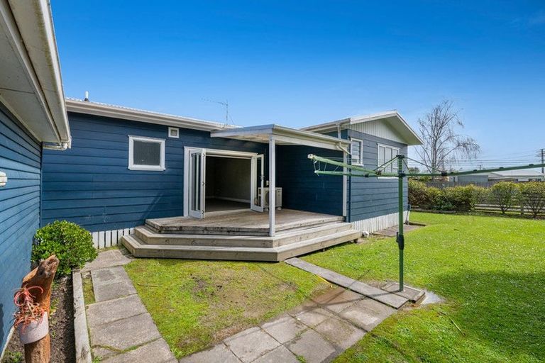 Photo of property in 40 Awaroa Road, Helensville, 0800