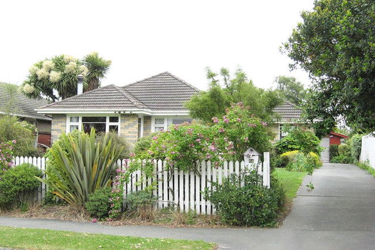 Photo of property in 85 Balrudry Street, Avonhead, Christchurch, 8042