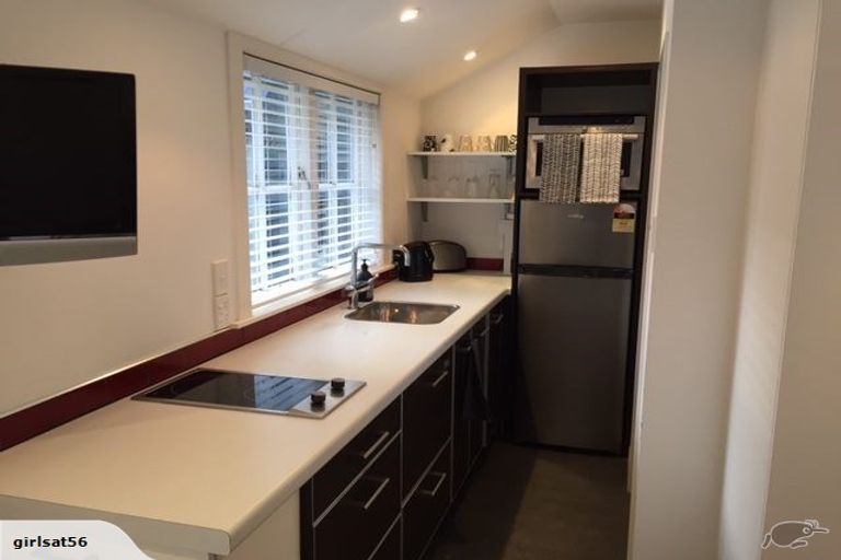 Photo of property in 56 Glen Road, Kelburn, Wellington, 6012