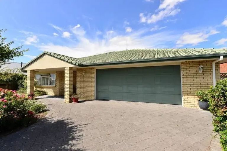 Photo of property in 15 Glen Cree Avenue, Rototuna, Hamilton, 3210