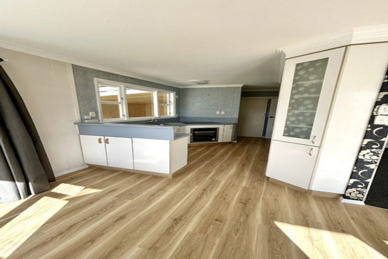 Photo of property in 1 Highfield Place, Levin, 5510