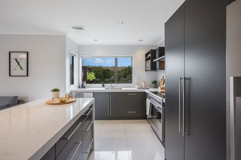 Photo of property in 59 Te Puia Drive, Aotea, Porirua, 5024