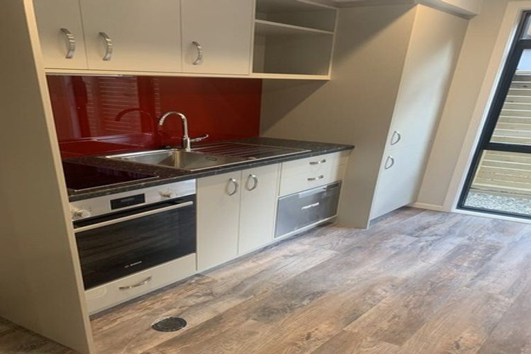 Photo of property in 7/185 High Street, Hutt Central, Lower Hutt, 5010