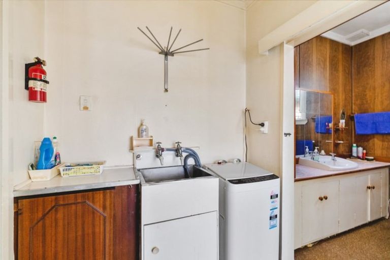 Photo of property in 68 Main Road, Titahi Bay, Porirua, 5022