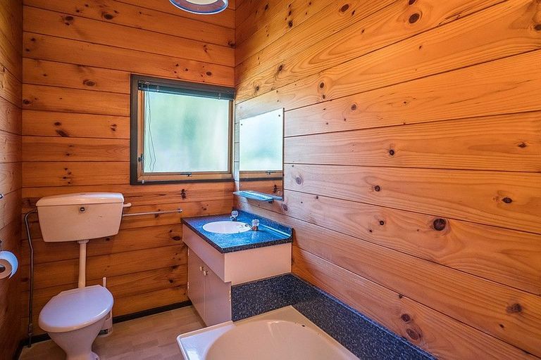 Photo of property in 64 Manly Street, Paraparaumu Beach, Paraparaumu, 5032