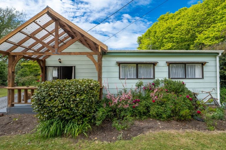 Photo of property in 40 Saint James Street, Southbridge, 7602