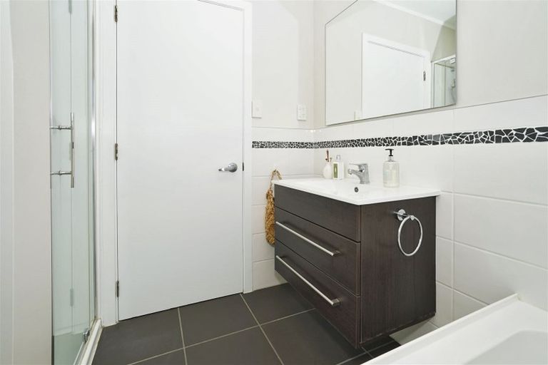 Photo of property in 14a Wilfred Street, St Andrews, Hamilton, 3200