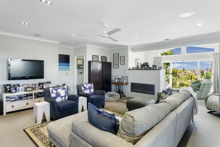 Photo of property in 86 Rokino Road, Hilltop, Taupo, 3330