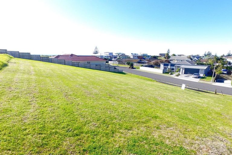 Photo of property in 41 Omega Place, Coastlands, Whakatane, 3120