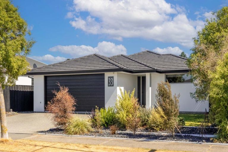 Photo of property in 33 Kahuraki Drive, Pegasus, 7612