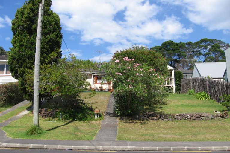 Photo of property in 10 Alexander Avenue, Torbay, Auckland, 0630
