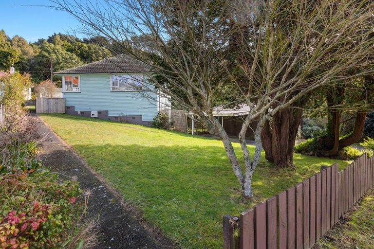 Photo of property in 70 Glenpark Avenue, Frankleigh Park, New Plymouth, 4310