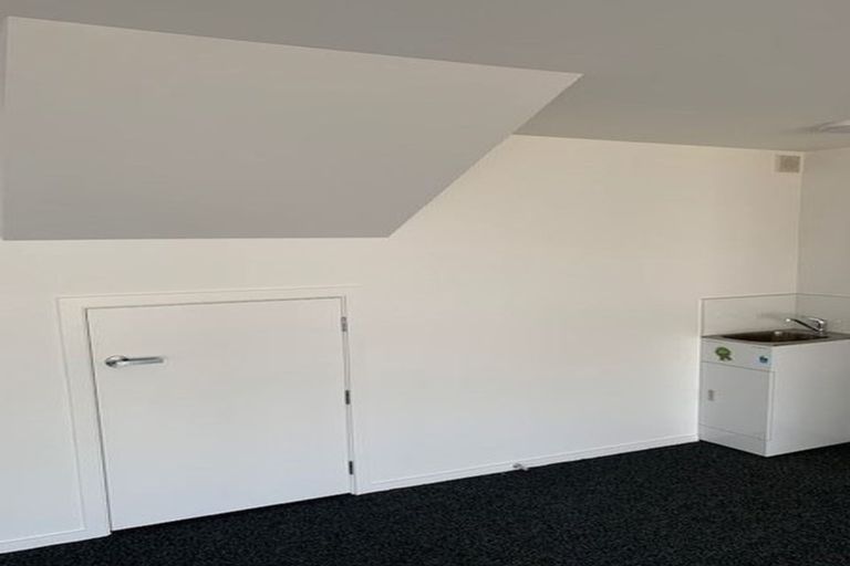 Photo of property in 37e Tawhiri Road, One Tree Hill, Auckland, 1061